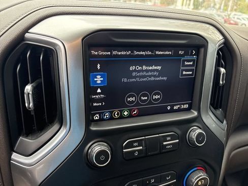 Used 2019 Chevrolet Silverado 1500 LTZ AWD/4WD image 27