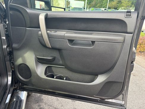 Used 2011 Chevrolet Silverado 2500 LT w/ Interior Plus Package image 37