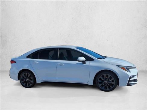 Used 2024 Toyota Corolla SE image 4