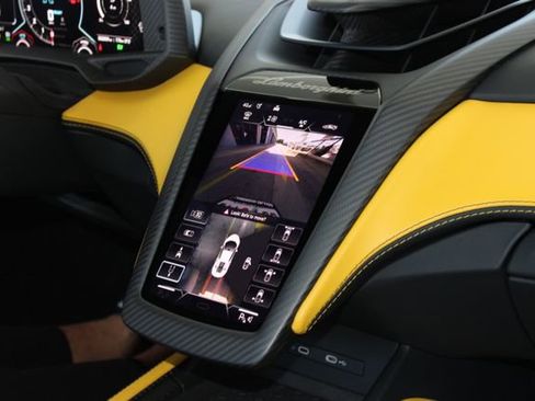 Used 2024 Lamborghini Revuelto AWD/4WD image 17