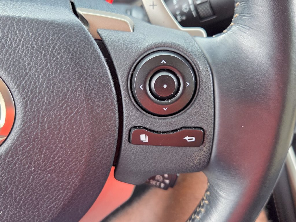 Used 2015 Lexus IS 250 w/ Premium Package RWD image 22