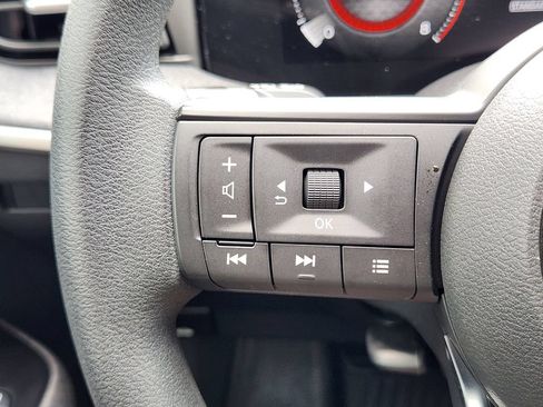 Used 2026 Nissan Kicks SV w/ SV Premium Package FWD image 28