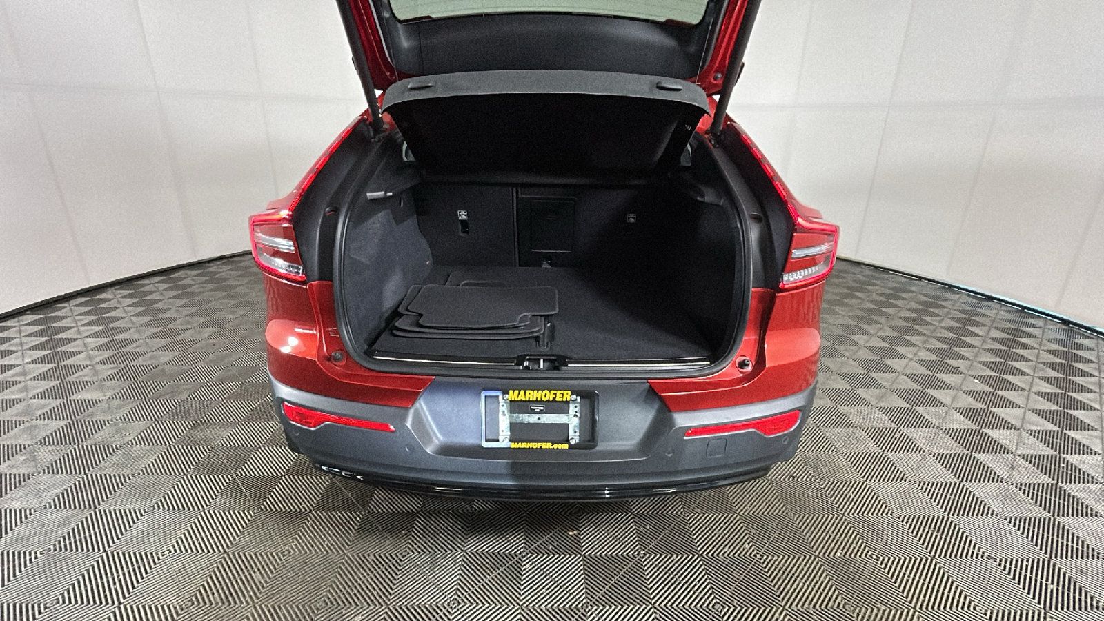 Used 2023 Volvo C40 P8 Recharge Ultimate AWD/4WD image 31