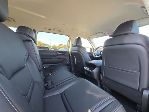 New 2026 Nissan Armada SV image 29