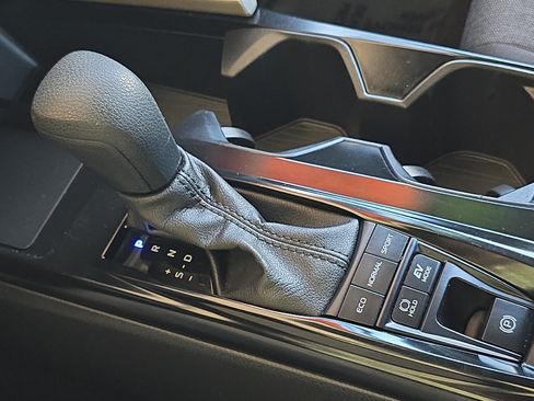Certified 2025 Toyota Camry LE FWD image 20