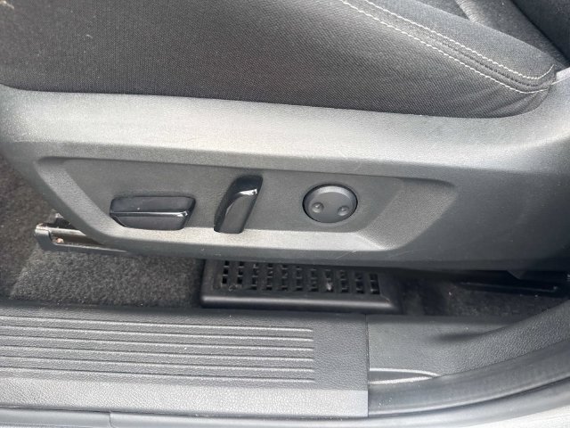 Used 2024 Nissan Rogue SV FWD image 20