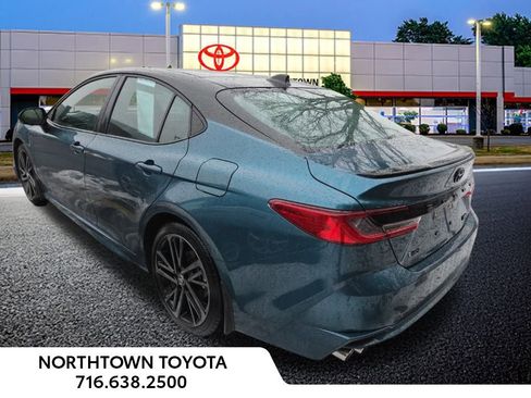 Used 2025 Toyota Camry XSE image 10