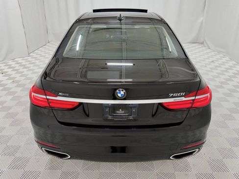 Used 2016 BMW 750i xDrive image 6