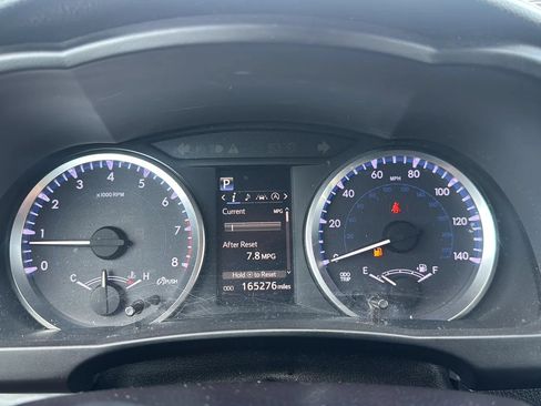Used 2017 Toyota Highlander Plus FWD image 33