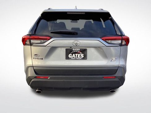 Used 2025 Toyota RAV4 XLE AWD/4WD image 8