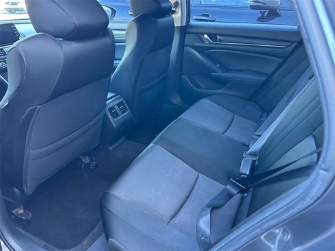 Used 2019 Honda Accord EX image 26