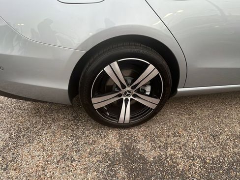 Used 2025 Mercedes-Benz C 300 Sedan image 18