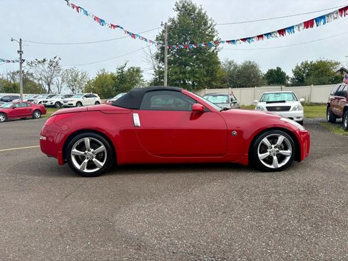 Used 2007 Nissan 350Z Touring image 6