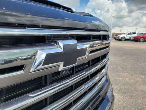 Used 2024 Chevrolet Silverado 3500 High Country w/ Midnight Edition AWD/4WD image 33