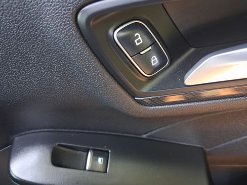 Used 2025 Ford Escape ST-Line FWD image 34