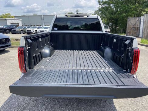 Used 2023 Toyota Tundra Limited w/ Power Package AWD/4WD image 10