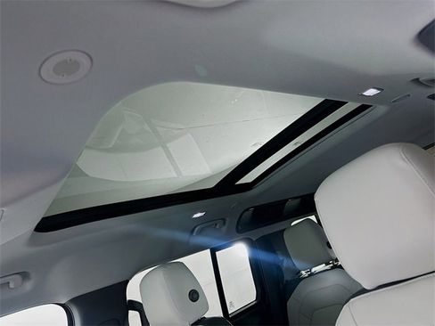 New 2026 Land Rover Defender 110 S image 13