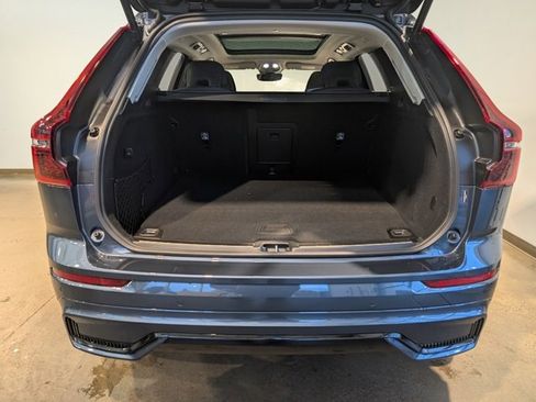 New 2026 Volvo XC60 T8 Ultra w/ Climate Package image 5