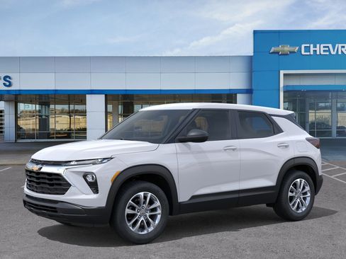 New 2026 Chevrolet TrailBlazer LS w/ LS Confidence Package FWD image 2