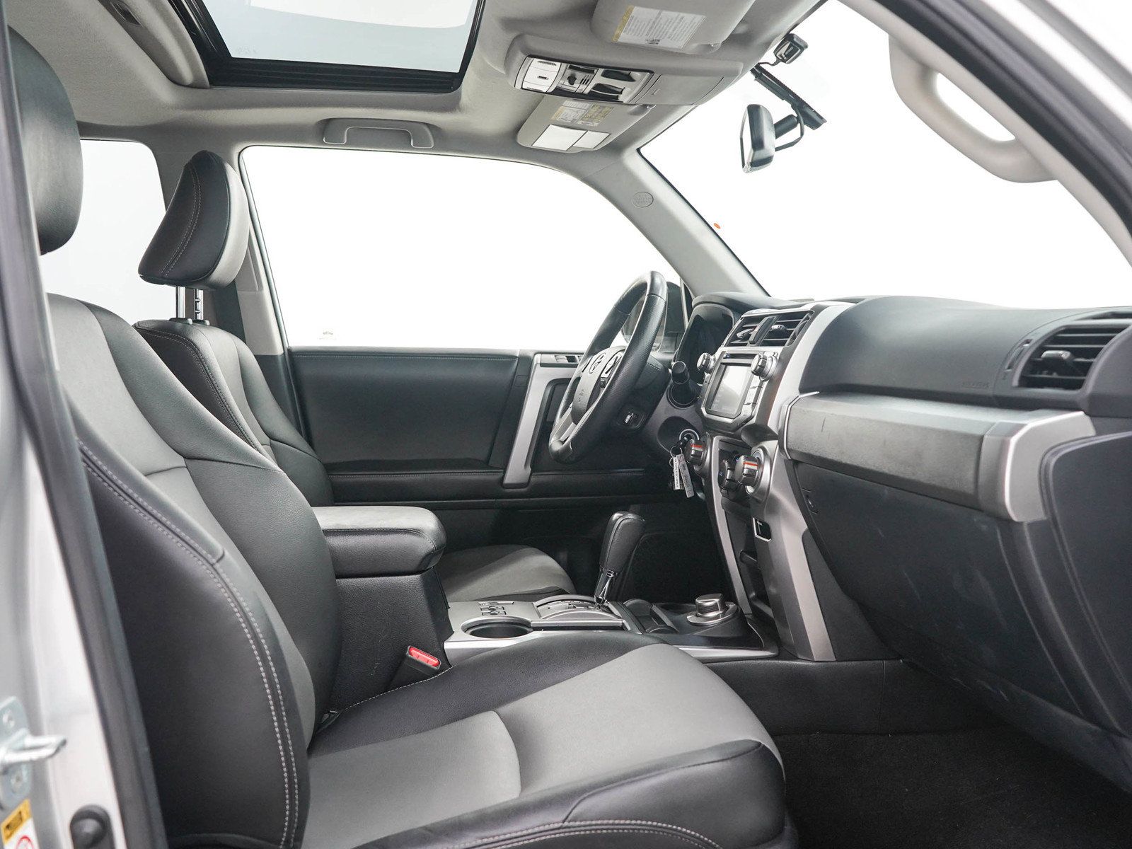 Used 2016 Toyota 4Runner SR5 Premium AWD/4WD image 12