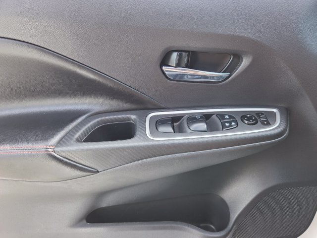 Used 2024 Nissan Versa SR FWD image 23