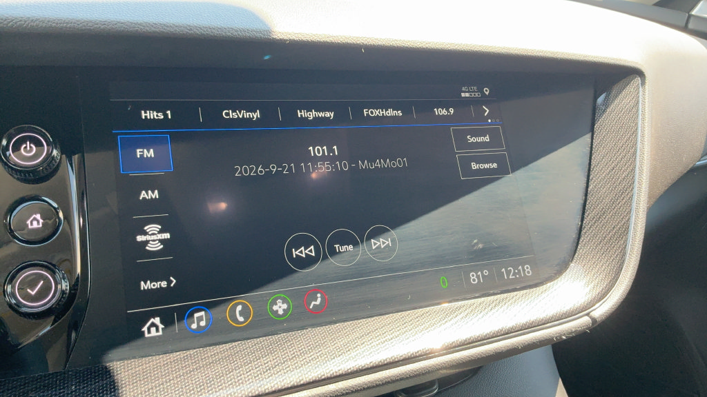 Used 2022 Buick Envision Preferred FWD image 11
