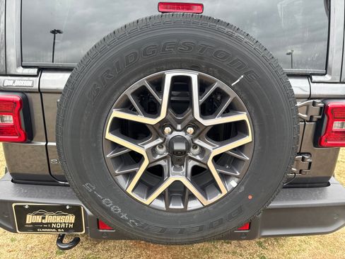 New 2026 Jeep Wrangler Sahara image 18