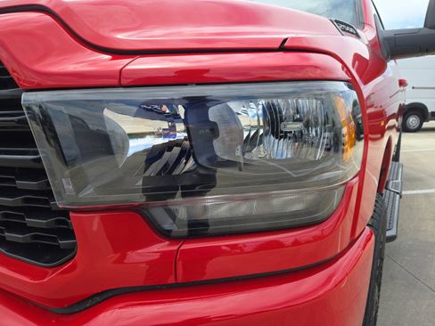 Used 2024 RAM 2500 Big Horn w/ Night Edition AWD/4WD image 9
