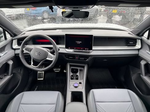 New 2026 Volkswagen Tiguan SE R-Line AWD/4WD image 12