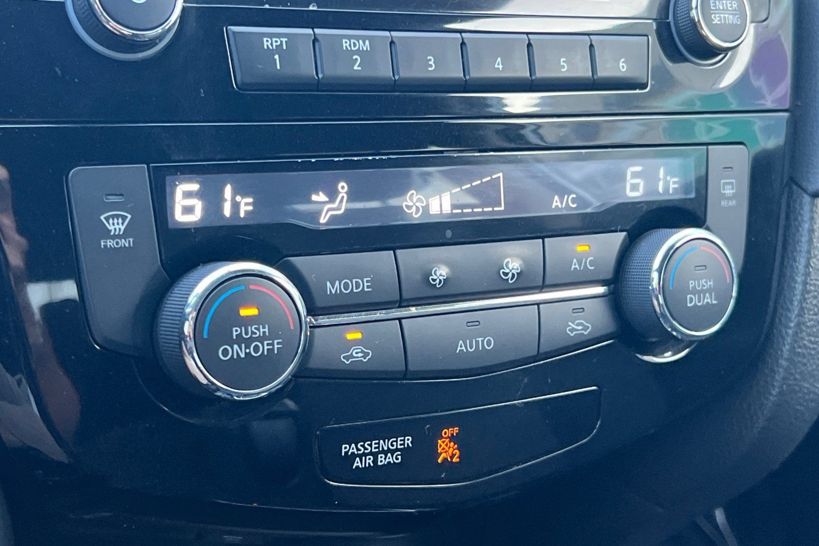 Used 2017 Nissan Rogue SV FWD image 20