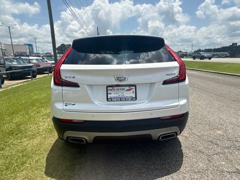 Used 2019 Cadillac XT4 Premium Luxury w/ Cold Weather Package FWD image 7