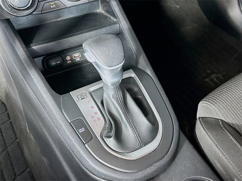 Used 2020 Kia Forte LXS image 16