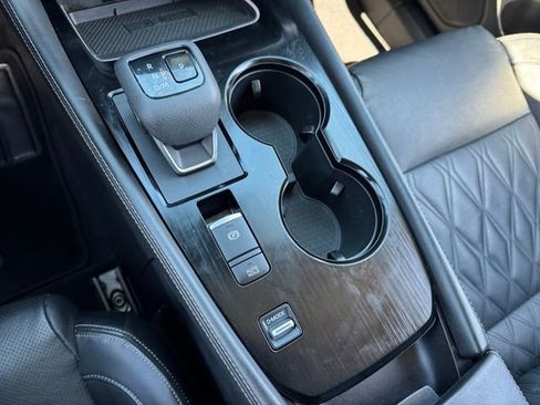 Used 2022 Nissan Rogue Platinum w/ Head-Up Display Package image 17