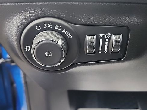 Used 2020 Jeep Compass Latitude w/ Cold Weather Group image 23