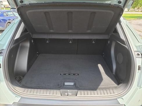 Used 2024 Hyundai Kona Limited AWD/4WD image 5
