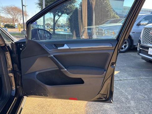 Used 2020 Volkswagen GTI SE image 16