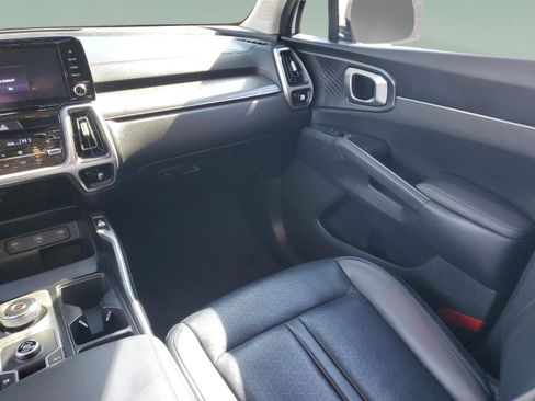 Certified 2022 Kia Sorento S image 14