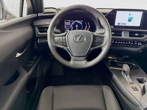 Certified 2025 Lexus UX 300h FWD w/ Accessory Package (Z2) image 23
