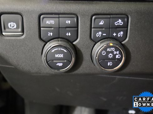Used 2024 Chevrolet Silverado 1500 High Country AWD/4WD image 33