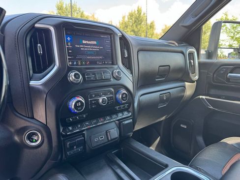 Used 2023 GMC Sierra 3500 AT4 w/ AT4 Premium Plus Package AWD/4WD image 22