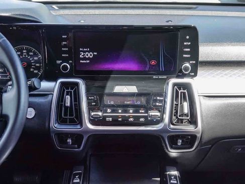 Certified 2023 Kia Sorento EX FWD image 10