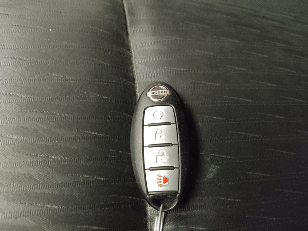 Used 2017 Nissan Rogue SV FWD image 32