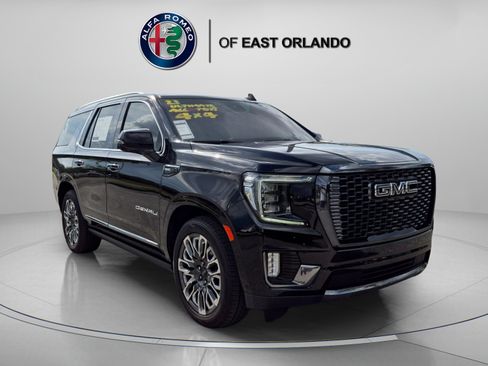 Used 2023 GMC Yukon Denali Ultimate w/ LPO, Floor Liner Package AWD/4WD image 1