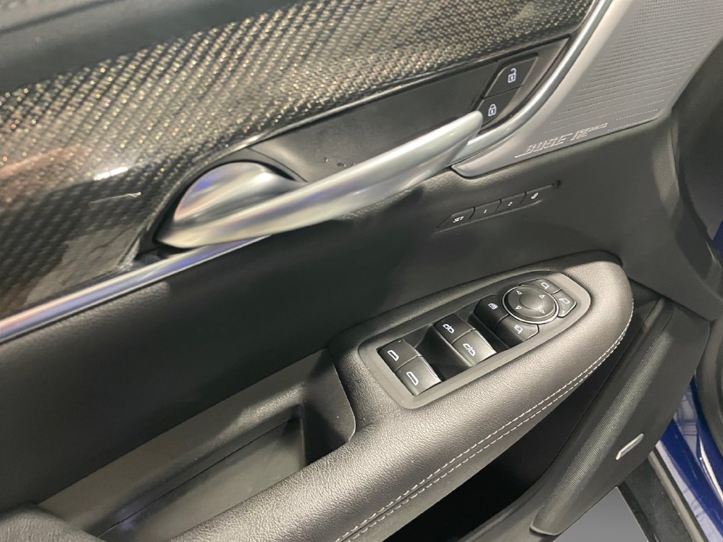 Used 2025 Cadillac XT5 Sportv AWD/4WD image 23