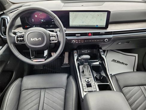 Used 2024 Kia Sorento SX Prestige image 12