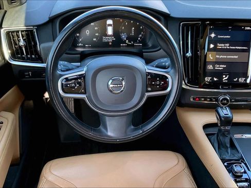 Used 2020 Volvo V90 T6 Cross Country image 5