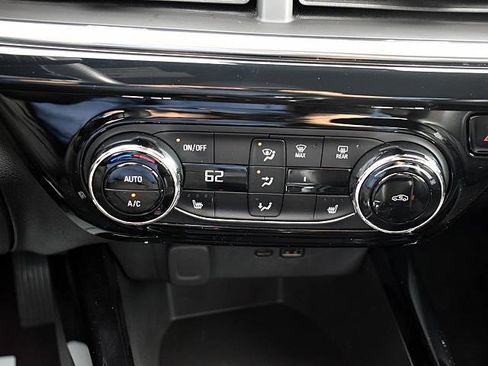 Used 2024 Chevrolet Trax RS w/ Driver Confidence Package image 21