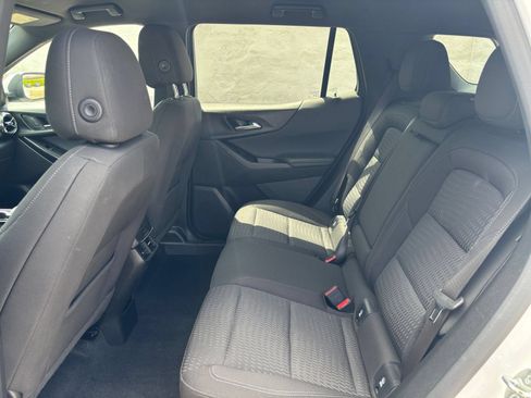 Used 2025 Chevrolet Equinox LT FWD image 21