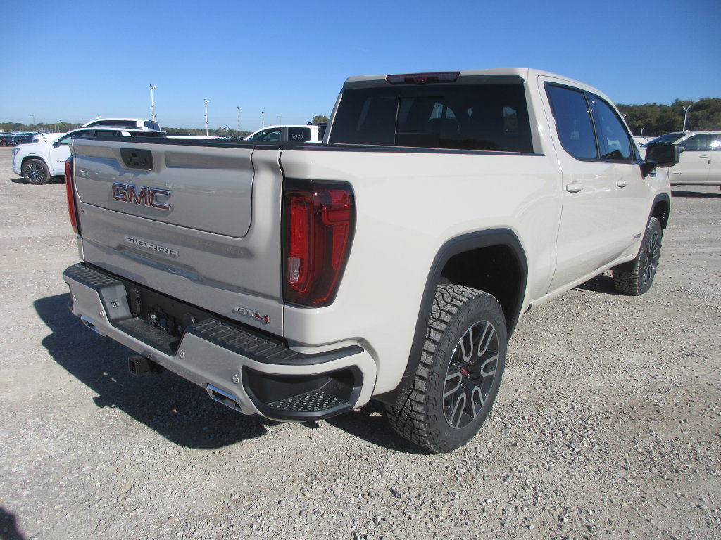 New 2026 GMC Sierra 1500 AT4 w/ AT4 Premium Package AWD/4WD image 4