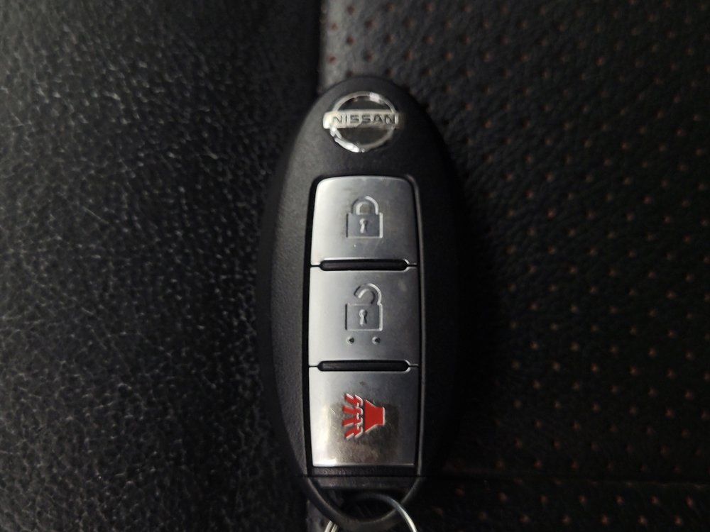 Used 2015 Nissan Juke SL AWD/4WD image 32